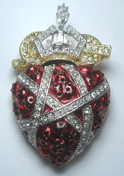 Ventage Heartfelt Crown Pin