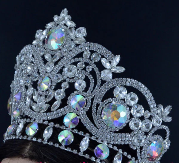 beauty pageant crown