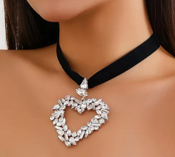 NEW!!! Elegant Clear Crystal Choker Necklace