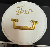NEWEST!! TEEN Crown Case