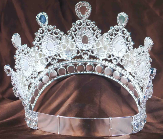 Lacey Queen's Contoured Tiara