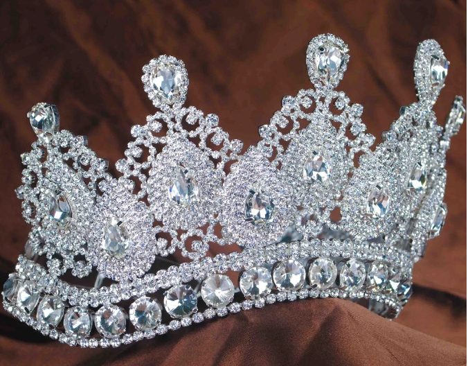Lacey Queen's Contoured Tiara