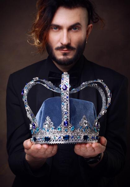 Royal Blue King's Crown